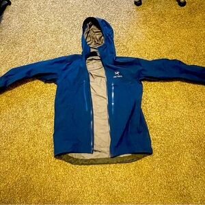 Arc’teryx Alpha AR Men’s XL